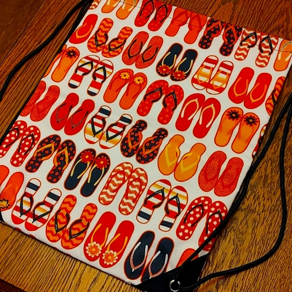 Thirty One Insulated Cinch top 15x18 inch Back Pack - Picture 1 of 8